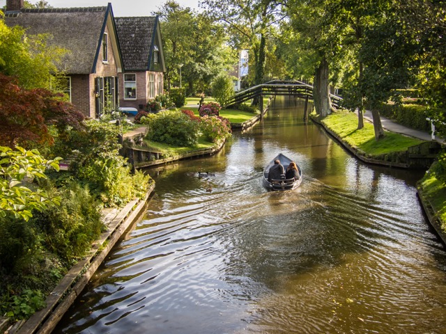 Giethoorn, Netherlands - Small Towns in Europe