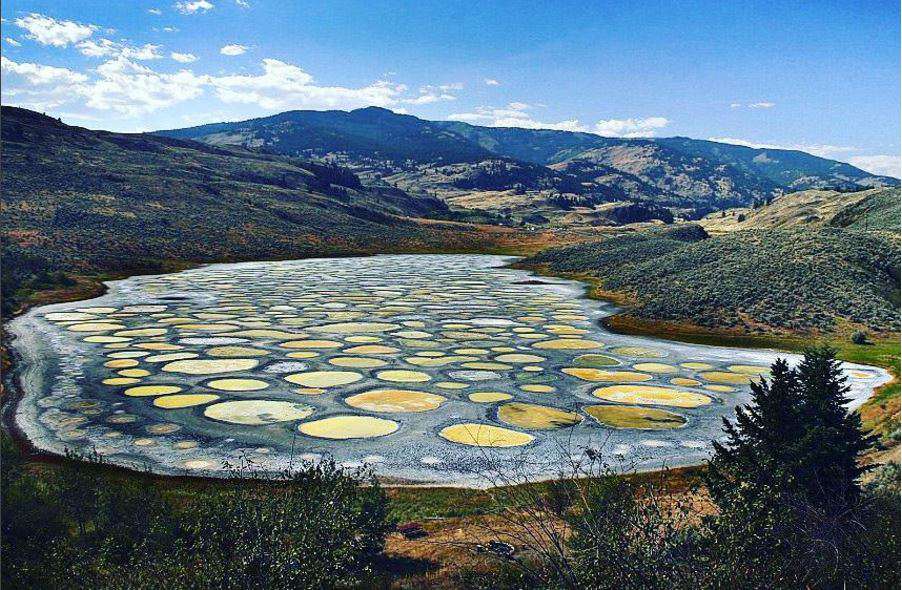 Spotted Lake, British Columbia, Canada - Surreal Places on Earth