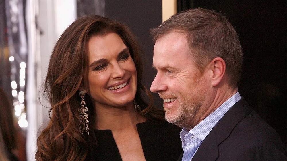 Marriage and Family Life of Chris Henchy and Brooke Shields